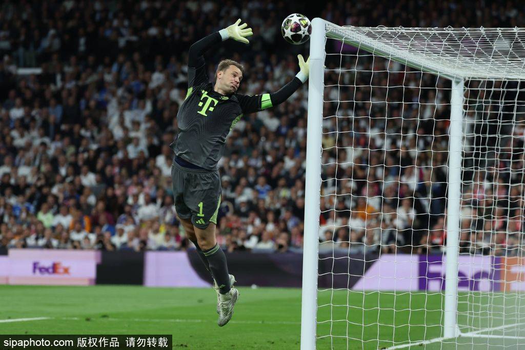 诺伊尔九次扑救助拜仁客胜皇马，社媒发文：下一周慕尼黑见！